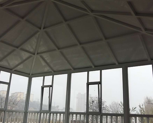 驻地队列尖顶欧式阳光房